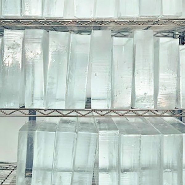 Blocs de glace rectangulaires d'une épaisseur mince